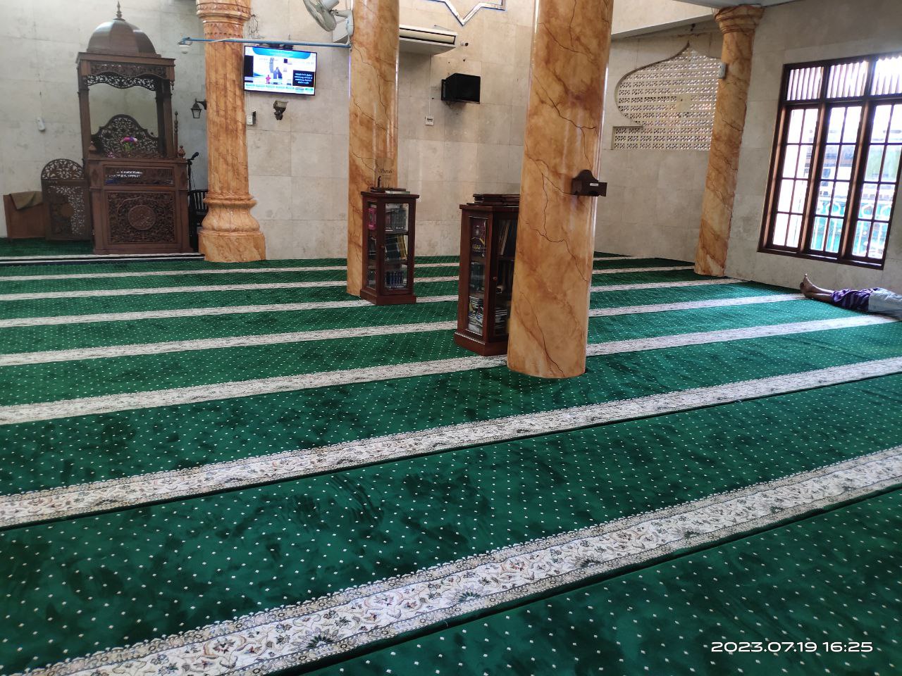 karpet masjid bangunan baru — Turkistan Carpets